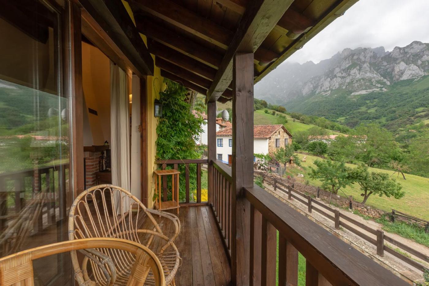 Apartamentos Rurales Los Picos De Redo Camaleño Eksteriør bilde